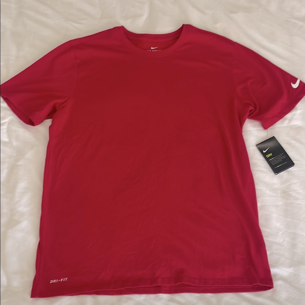 Nike Men's Short Sleeve Red Tee